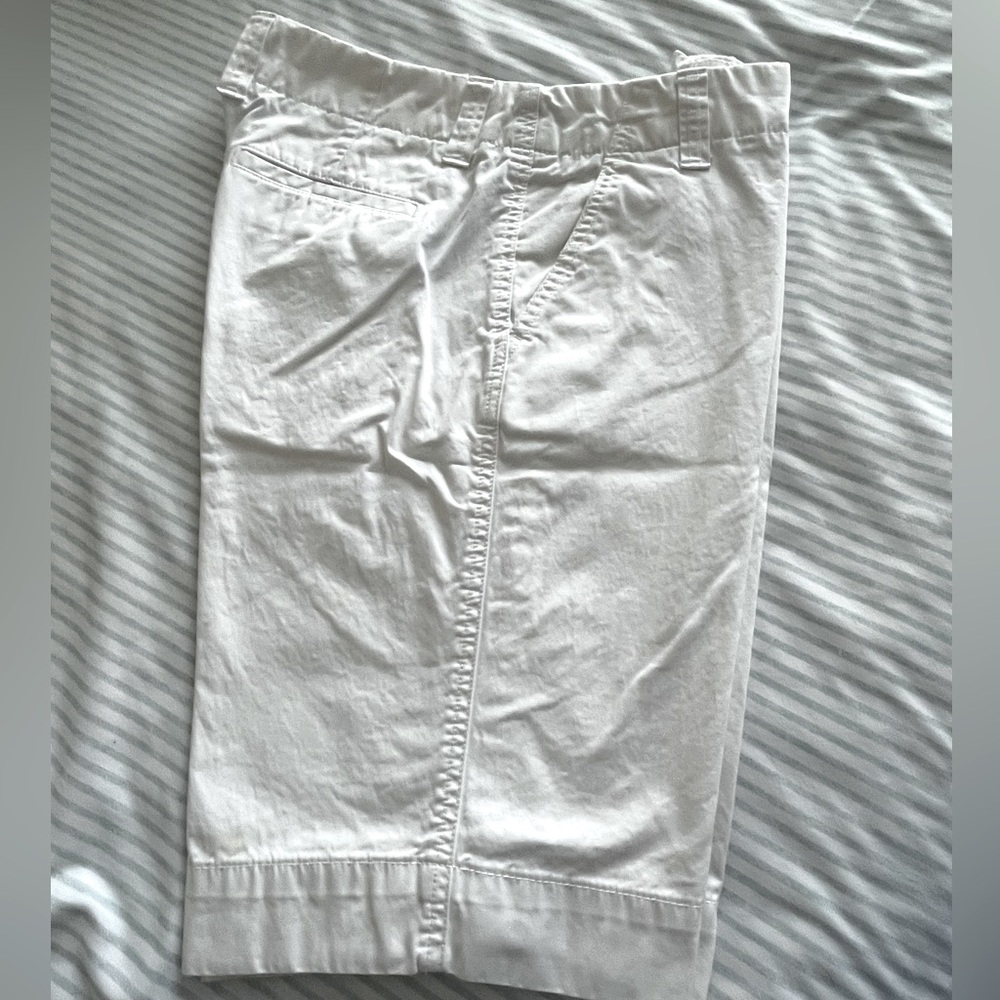 Women’s Gap Favorite Chino shorts
